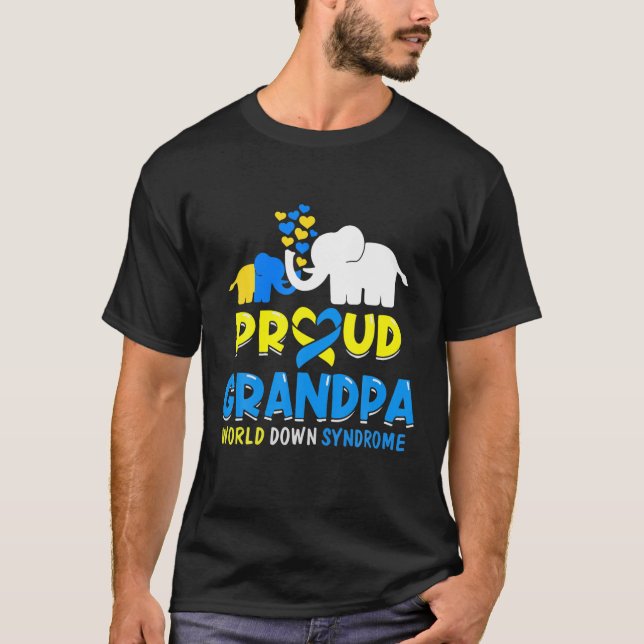 Manar Proud Grandpa World Down Syndrome Awareness  T Shirt (Framsida)