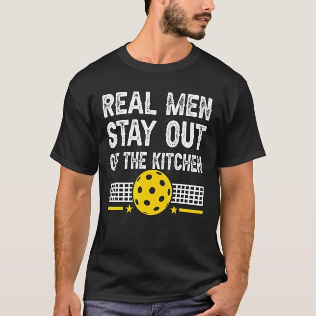 Manar Real Manar stannar utanför köket T Shirt (Framsida)