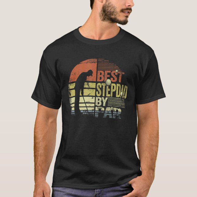 Manar Retro Best Stepdad by Par Golf Player Pappa T Shirt (Framsida)