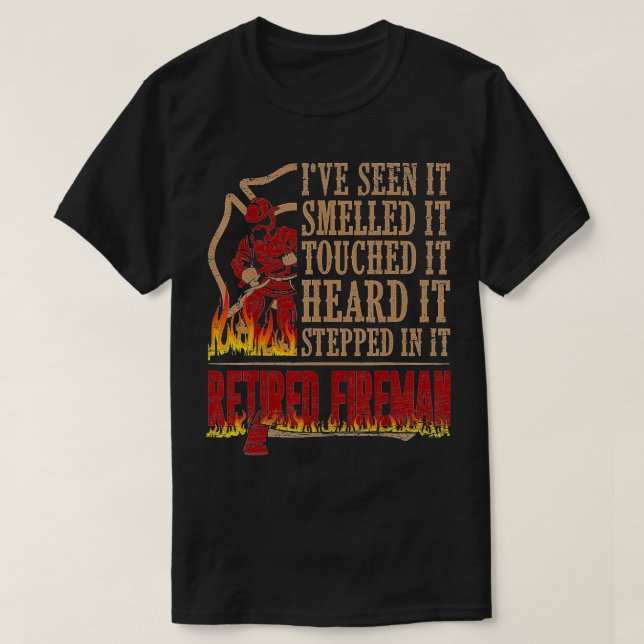 Manar Retrött Fireman Firefighter Ax Fire Gift T Shirt (Design framsida)