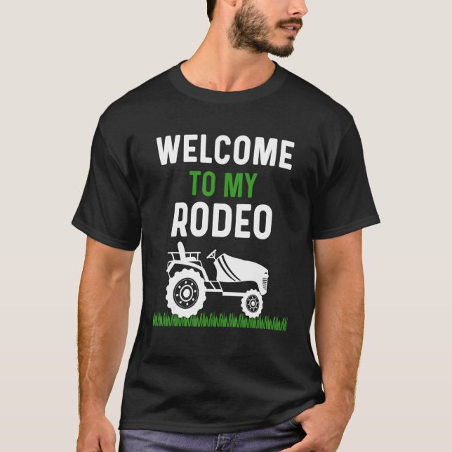 Manar Rodeo Pappa Gräsmatta Moring Saker Yard Work T Shirt (Framsida)