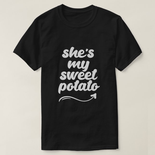 Manar Shes My Sweet Potato Matching Par Hallshall T Shirt (Design framsida)