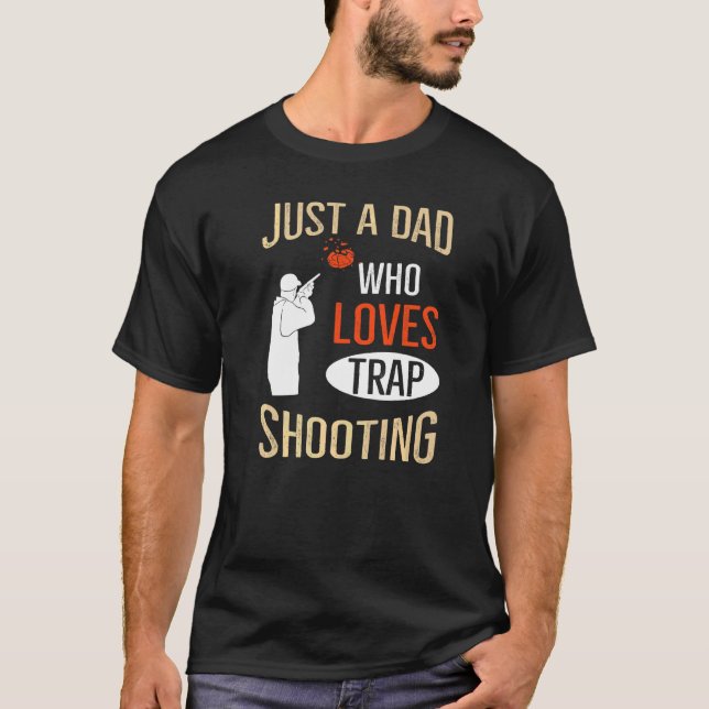 Manar Shooting Sport for a Trap Shooting Pappa T Shirt (Framsida)