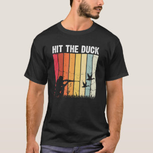 Manar sjöfågeljakt på en flygande Anka T Shirt