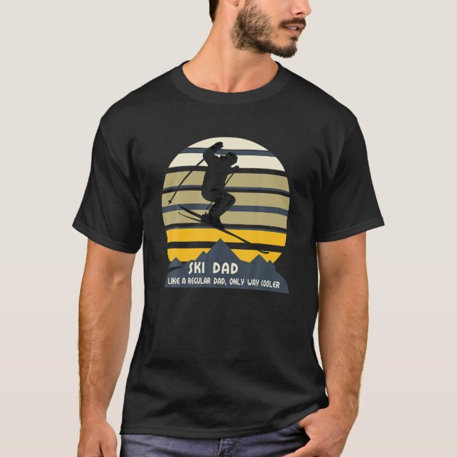 Manar Ski Pappa Funny Winter Sport Skiing Ski Gift T Shirt (Framsida)