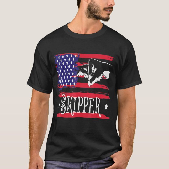 Manar Skipper T Shirt (Framsida)