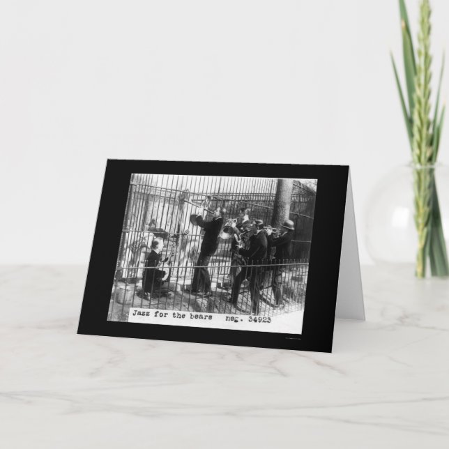 Manar som leker Jazzmusik vid en polar björn 1924 Kort (Framsida)