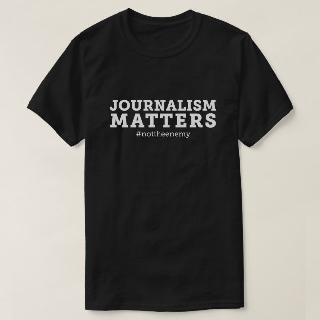 Manar svart för T-tröja för journalistikmaterier T-shirt (Design framsida)