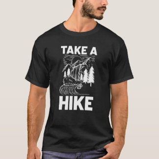 Manar tar en hike utomhus Äventyr scen för Hikin T Shirt