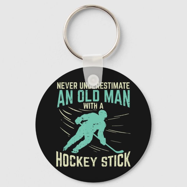 Manar underskatta aldrig en gammal man med Kayak A Nyckelring (Framsida)