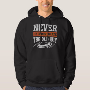 Manar underskattar aldrig den gamla Guy Funny Disk Hoodie
