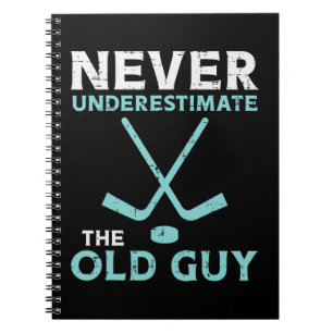 Manar underskattar aldrig den gamle Guy Ice Hockey Anteckningsbok