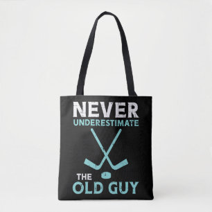 Manar underskattar aldrig den gamle Guy Ice Hockey Tygkasse
