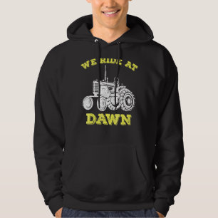 Manar we Ride på Dawn Lawnmower Slogan Tractor Mow Hoodie