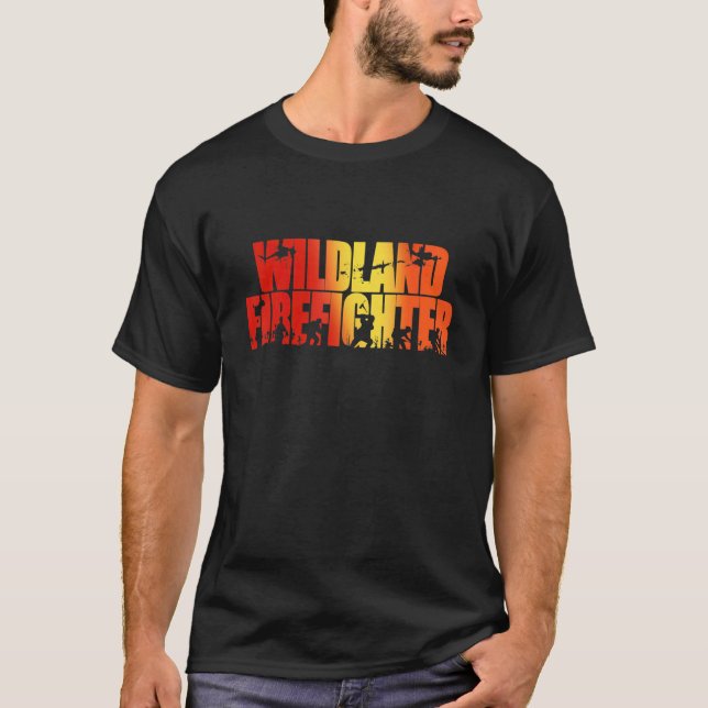 Manar Wildland Fire Firefighter Forest Wildfire Fi T Shirt (Framsida)