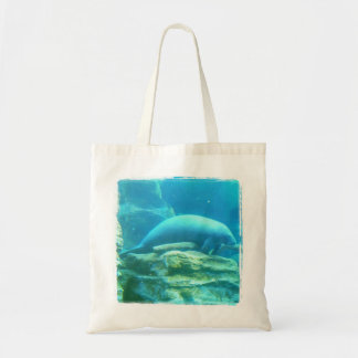 Manateetotot hänger lös tygkasse