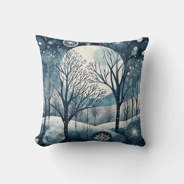 Månbelyst nordisk skog vinter natt kudde (Framsida)