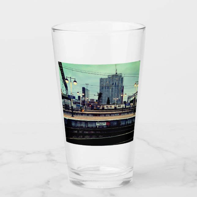 Manchester station view glaskopp (Framsida)