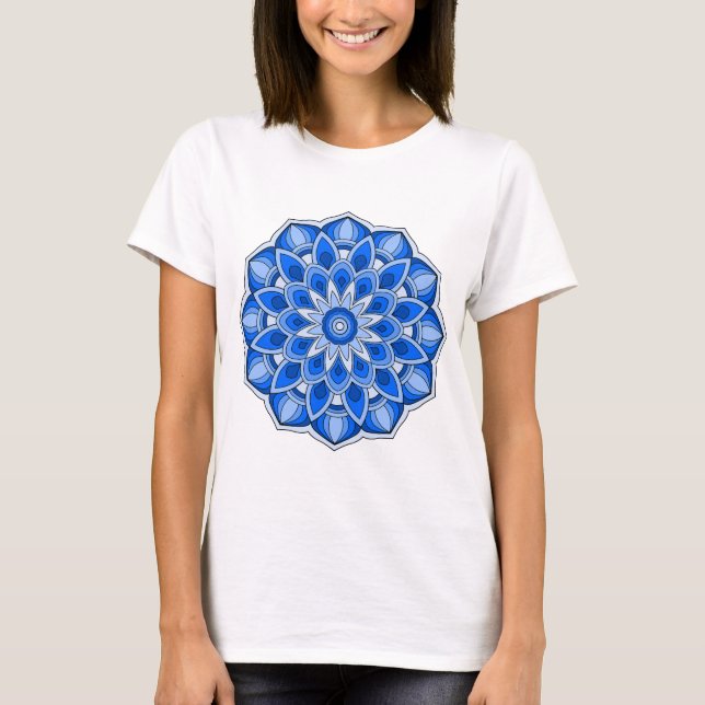 Mandala i blått t shirt (Framsida)