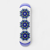 Mandala Mönster 02 på mörk blått Skateboard