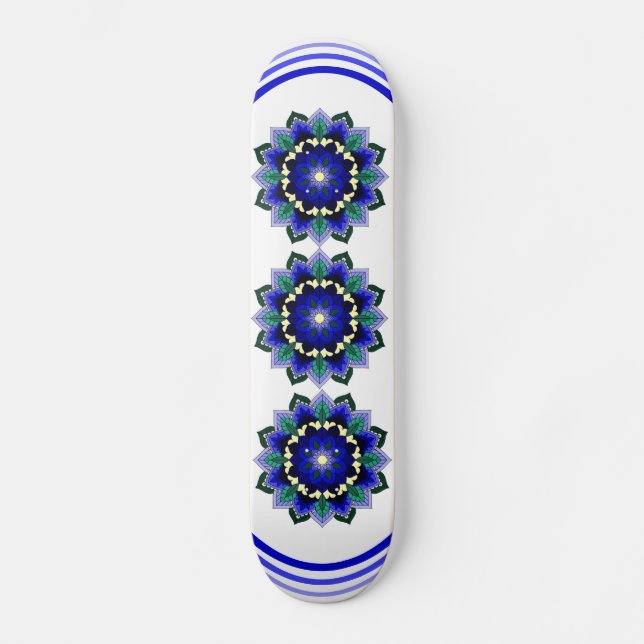 Mandala Mönster 02 på mörk blått Skateboard (Framsida)