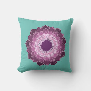 Mandala tryckt genom kudde