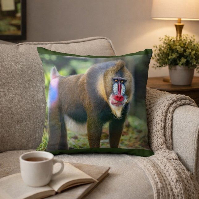 Mandrill Majestät Dekorativ Kudd Kudde ("A touch of nature's artistry for your sofa"
)