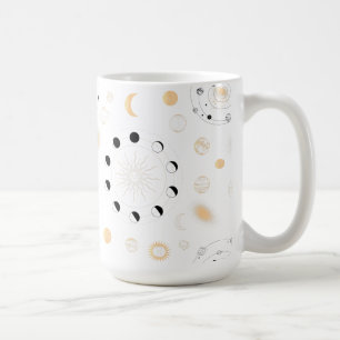 Måne fasplanteringar runt svart guld kaffemugg