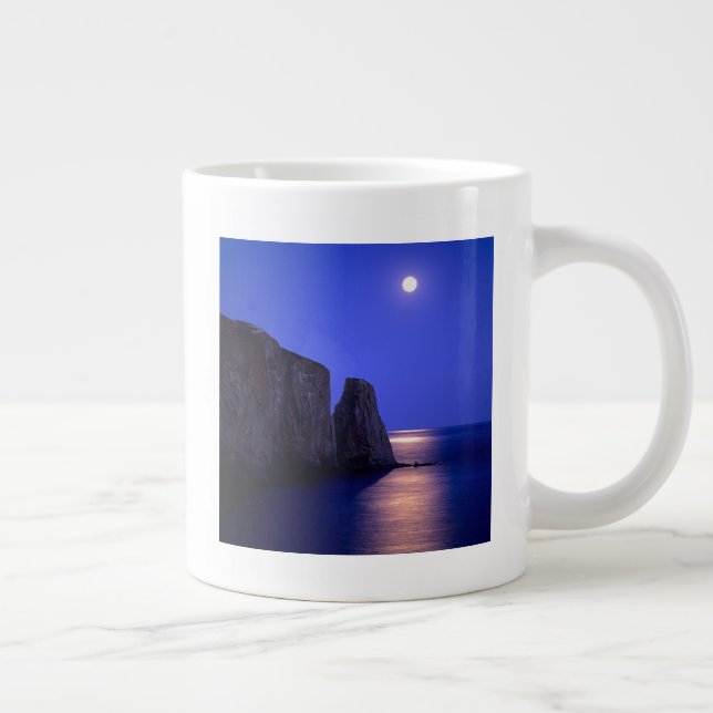 Måne i skymning | Perce Rock Gaspe kust Quebec Jumbo Mugg (Höger)