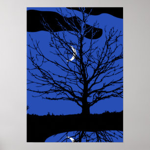 Måne med träd, koboltblått som är svartvit poster