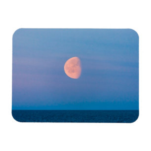 Måne över Berings hav Rysslands Fjärran Östern Magnet
