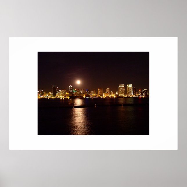 måne över bukten poster (Framsidan)