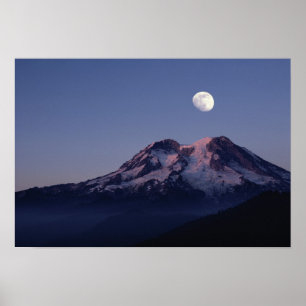 Måne över Mount Rainier Poster