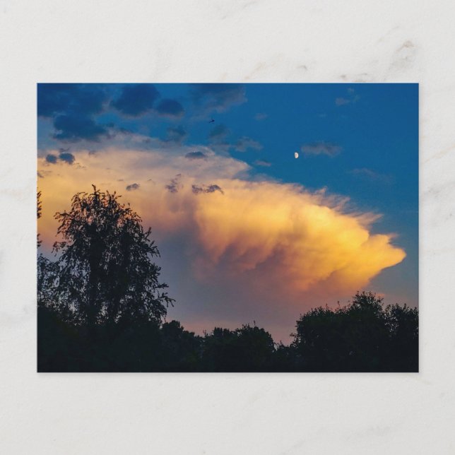 Måne över Storm Cloud Vykort (Framsida)