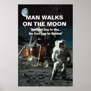 Manen går på den måneastronautet och jorden i poster