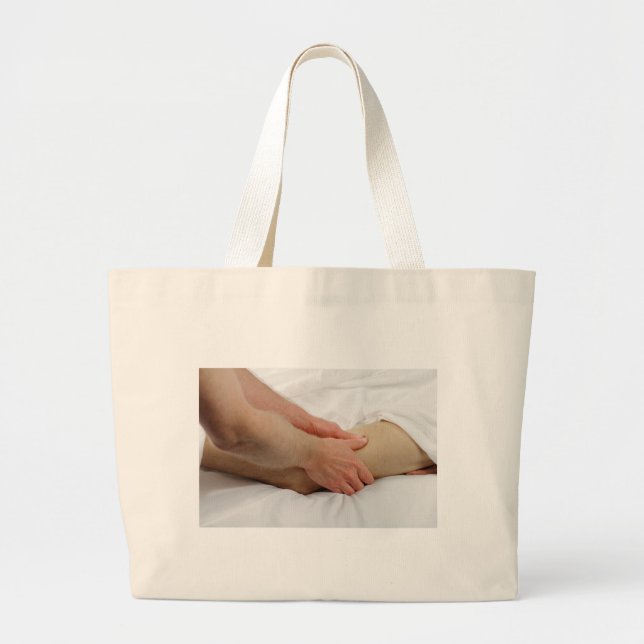 Manen som den har, lägger benen på ryggen massage jumbo tygkasse (Framsidan)