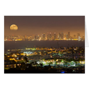 Måneuppgång över San Diegos skyline Hälsningskort