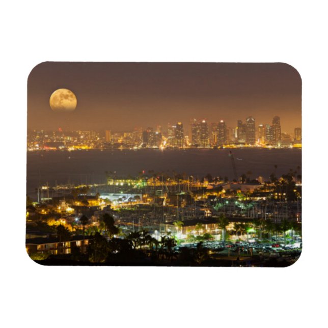 Måneuppgång över San Diegos skyline Magnet (Horisontell)