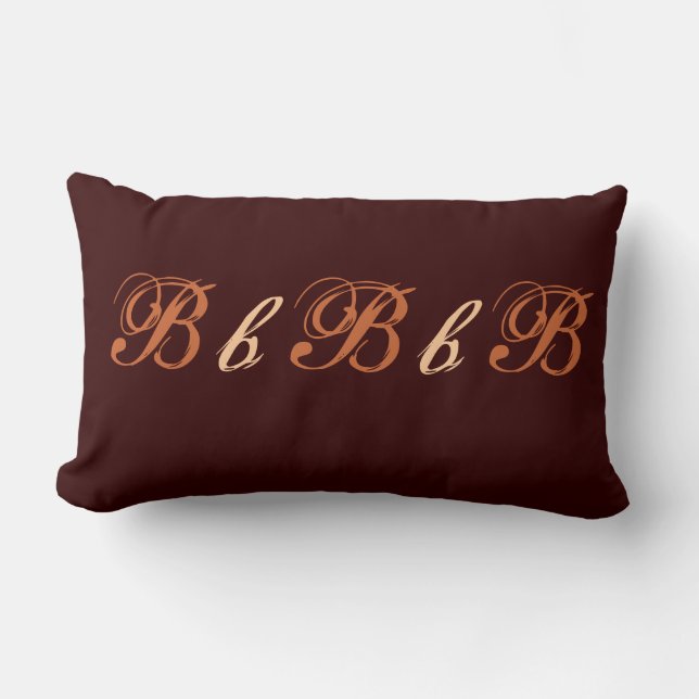 Många B Monogram i Brown och Beige Lumbarkudde (Framsida)