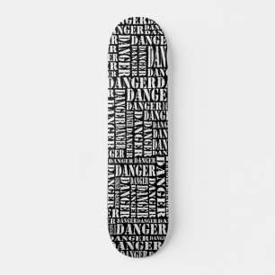 Många faror III - svart Skateboard Bräda 20,5 Cm