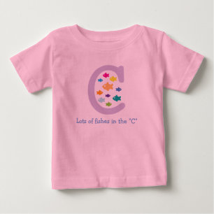Många fiskar i "C"_flerfärgad guldfisk 2 T Shirt