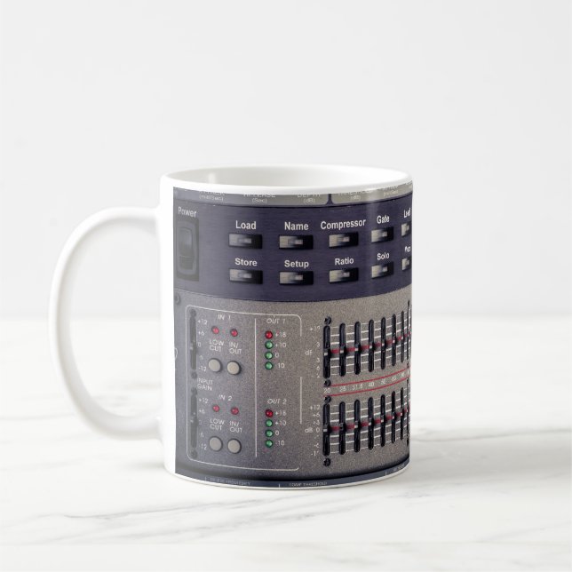 Många knappar i Ljud Mixer Studio Kaffemugg (Vänster)