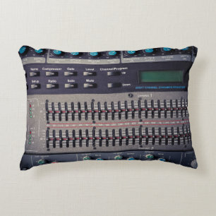Många knappar i Ljud Mixer Studio Prydnadskudde