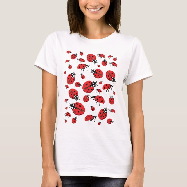 Många Ladybugs Lucky Mönster T Shirt (Framsida)
