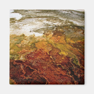 Mångfärgade mineralinsättningar i Yellowstone Magnet