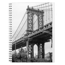 Manhattan Bridge i Black & White Anteckningsbok
