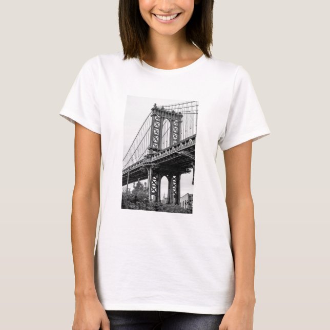 Manhattan Bridge i Black & White T Shirt (Framsida)
