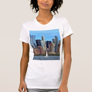 Manhattan NY - Segelbåt av Manhattan Skyline T Shirt
