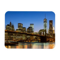 Manhattan och Brooklyn Bridge vid dusk