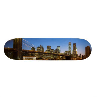 Manhattan och Brooklyn överbryggar på skymningen Skateboard Bräda 21,5 Cm